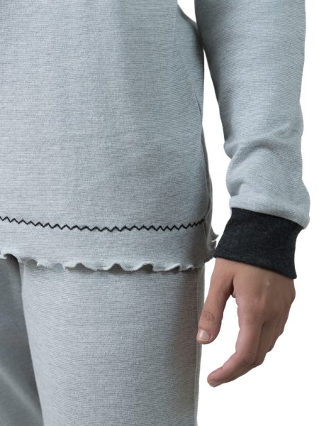 Pijama largo para mujer color gris con detalles negros