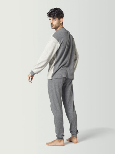Pijama de invierno blanco y gris para hombre