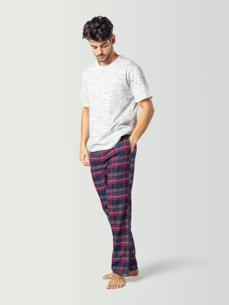 Pijama combinable con camiseta lisa y pantalón a cuadros para chico