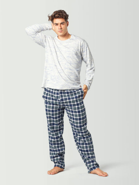 Pijama para hombre con camiseta de manga larga blanca y pantalón a cuadros azul y blanco